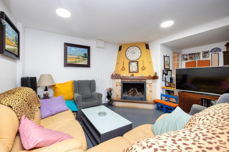 Foto 2fc7dfcb-7380-4855-947f-cc6ed1b9e7cb. Casa adosada casa en carretera de la seirra en Crta. De la Sierra Granada