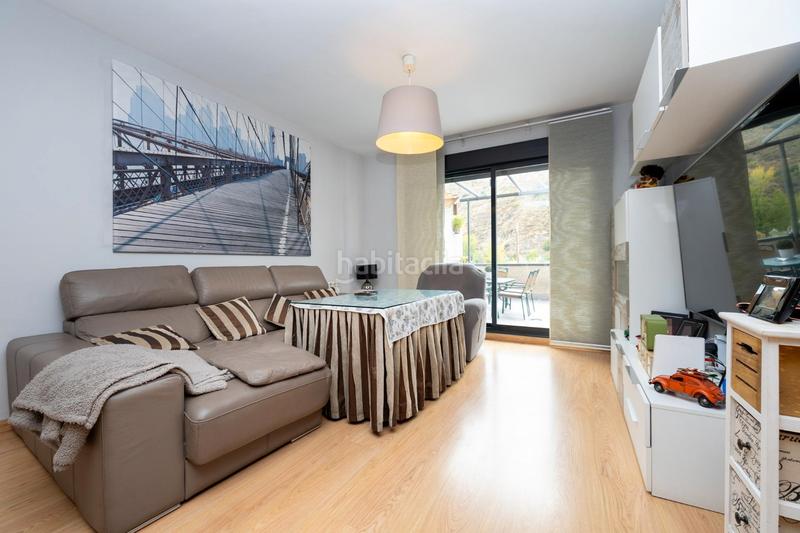 Foto 936eff3c-d9f5-4599-97ae-e6c4e41dedbf. Casa adosada casa en carretera de la seirra en Crta. De la Sierra Granada