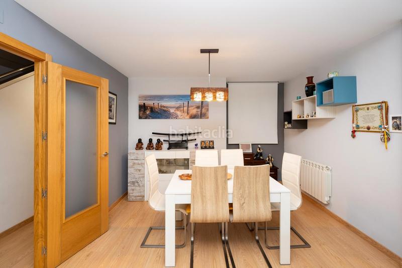 Foto e06862d5-c6cd-4e37-945b-03ea3068b0c0. Casa adosada casa en carretera de la seirra en Crta. De la Sierra Granada