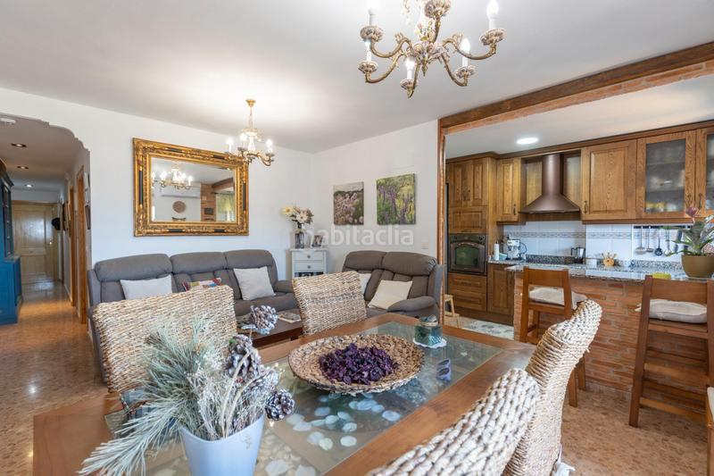 Foto b7738e39-cc84-45a6-b0f8-ed717abf2a5e. Attico in calle alonso de ojeda 7 in Residencial Triana - Barrio Alto Gabias (Las)