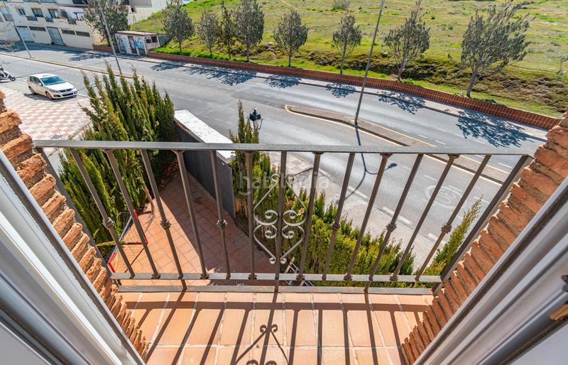 Foto 20a9de01-5912-4965-b095-65199d0017f0. Chalet casa haciendo esquina la zubia en La Zubia Ciudad Zubia (La)