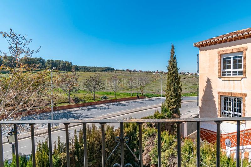 Foto 6b0769e9-8f53-4d7f-984f-a01a3feb270f. Chalet casa haciendo esquina la zubia en La Zubia Ciudad Zubia (La)