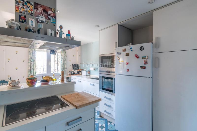 Foto abaf5470-6c88-4c68-84f6-f9514869194c. Chalet casa haciendo esquina la zubia en La Zubia Ciudad Zubia (La)