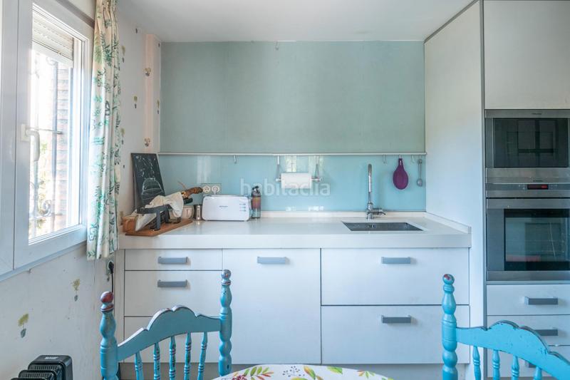 Foto acb76f46-ff0e-4ee7-9b19-24c13a4e853d. Chalet casa haciendo esquina la zubia en La Zubia Ciudad Zubia (La)