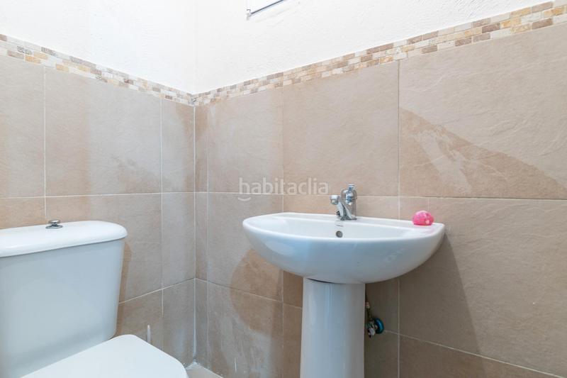 Foto dac09da7-985c-4a85-9f37-e841cb0a7c05. Chalet casa haciendo esquina la zubia en La Zubia Ciudad Zubia (La)