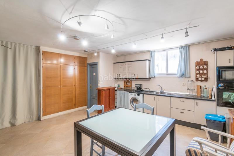 Foto dd607c59-49c9-4451-ba9d-c2e7bfb9301e. Chalet casa haciendo esquina la zubia en La Zubia Ciudad Zubia (La)