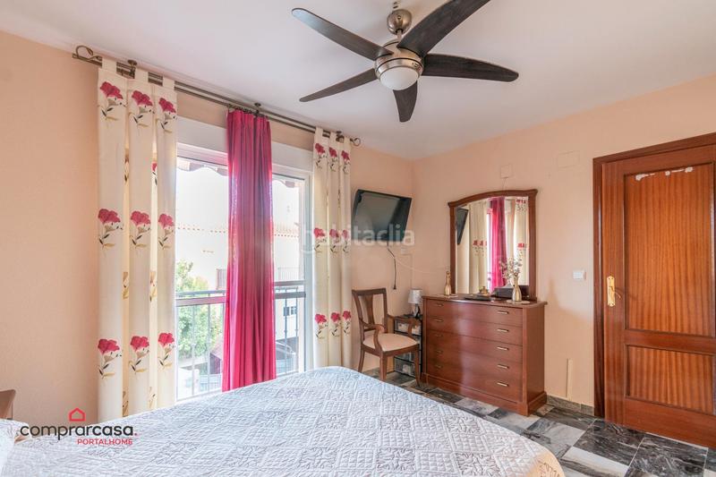 Foto 4e042da1-df2f-4ecd-8b9d-f4f1c7733a40. Casa adossada amb aparcament a Belicena Vegas del Genil