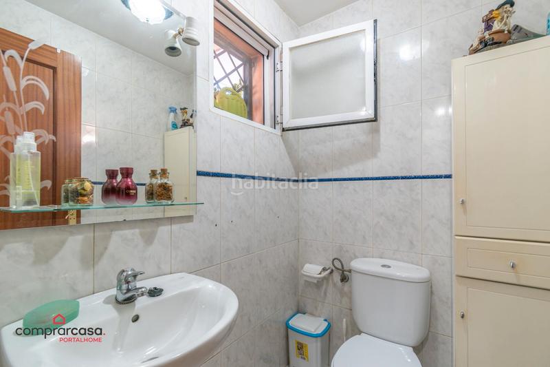 Foto 989c7a91-1428-4af4-9095-c3884ebc3e90. Casa adossada amb aparcament a Belicena Vegas del Genil