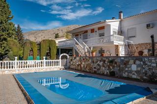 Chalet  Calle aynadamar 5. Chalet en alfacar