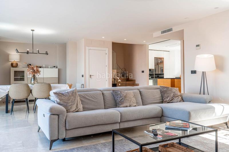 Foto 87f0fb0a-a13b-4e8d-8652-6c663bcf57e5. Casa aparellada amb aparcament a Cájar