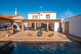 Chalet  Calle hortensia 6. Chalet en albolote (chaparral)