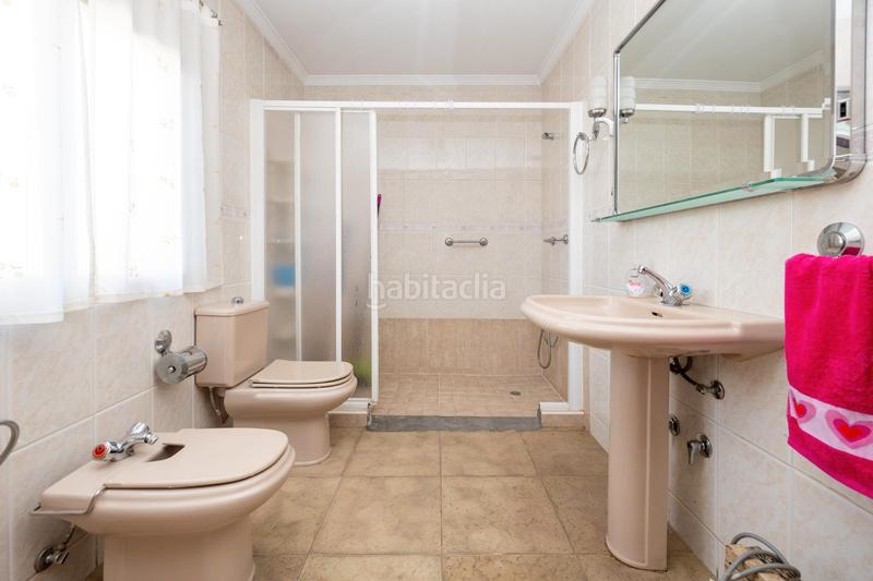 Foto 27962e47-f992-477d-b1fa-065fcaffacb2. Chalet en calle herrería 21 vivienda en la zubia en Zubia (La)