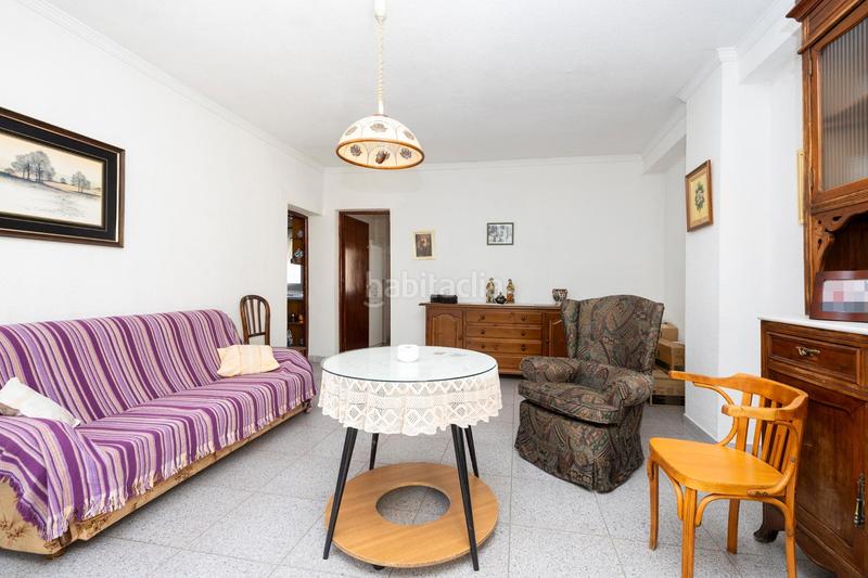 Foto 94ee0f06-d23d-44ae-85eb-2667b71a83db. Chalet en calle herrería 21 vivienda en la zubia en Zubia (La)