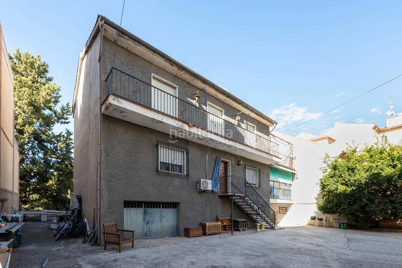 Foto 97e3f92c-ac9c-4d13-929a-d517922221c0. Chalet en calle herrería 21 vivienda en la zubia en Zubia (La)