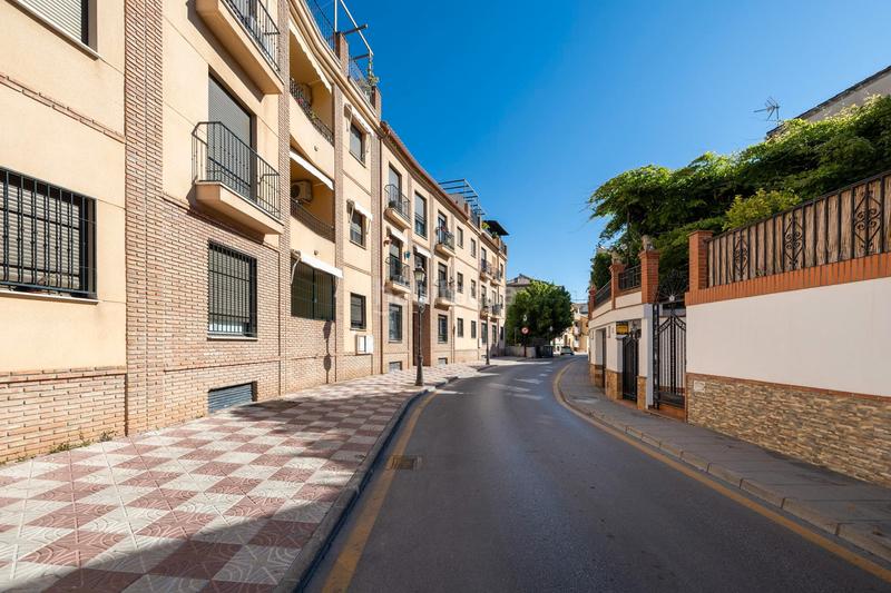 Foto abe3ed8e-2847-47e9-a2c5-4a3f67a799de. Chalet en calle herrería 21 vivienda en la zubia en Zubia (La)