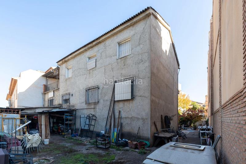 Foto e8c3b988-6b17-4233-bcd3-ac36f81cf6e8. Chalet en calle herrería 21 vivienda en la zubia en Zubia (La)