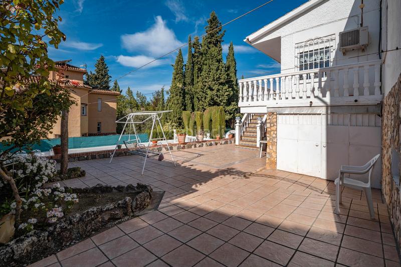 Foto 2173543c-49be-4a36-8238-40478f96b3ea. Chalet in calle aynadamar 5 in Alfacar