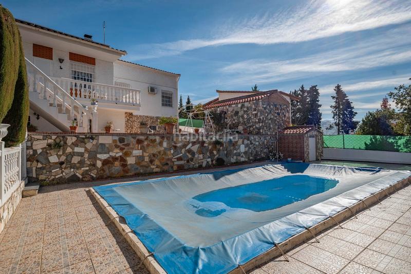 Foto 988e606c-78cc-4a00-b16b-cbc9cc3d38da. Chalet in calle aynadamar 5 in Alfacar