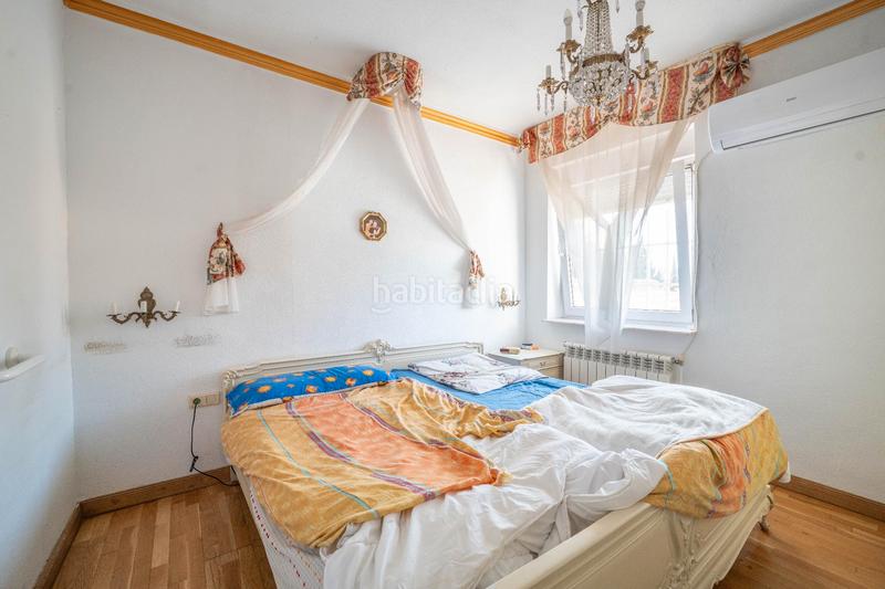 Foto bf3bf62c-87ac-4ed8-a42d-7e935eb7b373. Chalet in calle aynadamar 5 in Alfacar