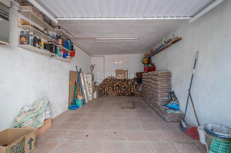 Foto d3103ff0-3b90-47e9-a960-3e89b8337d21. Chalet in calle aynadamar 5 in Alfacar