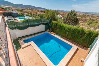 Chalet in Calle malva 55. Chalet otura ( urbanizacion cortijo de la luz)