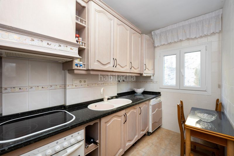 Foto cc6eb408-8460-4fe2-8ce2-726d6b223010. Piso  en primera linea de playa en Velilla - Velilla Taramay Almuñécar