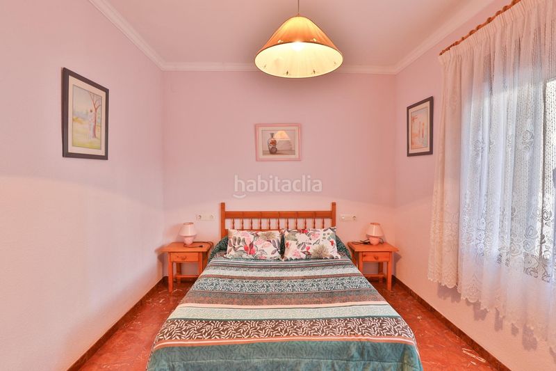 Foto 49201f22-5c2f-43f4-a7ed-2df5e5a74535. Casa adossada amb aparcament a Padul