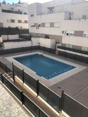 Pis a Calle maestro rodrigo 38. Piso amueblado con garaje y residencial con piscina
