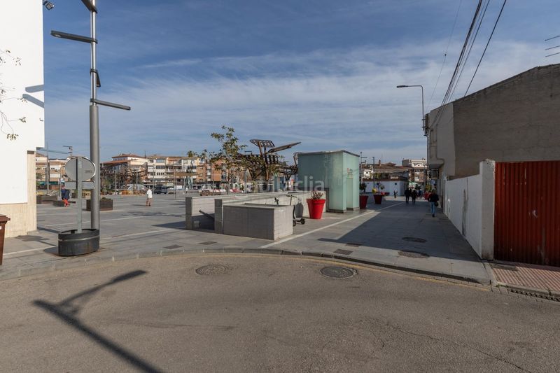 Foto 5e8576c0-2a9c-40e9-b6a1-61289ef1f94b. Pis a calle álava 3 a Las Tres Cruces Armilla
