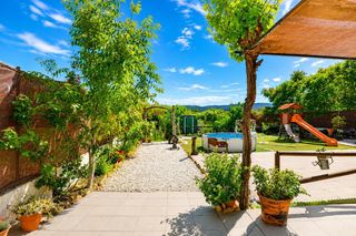 Casale  Carretera bailén-motril 30. Cortijo en fuente del tio miguel padul
