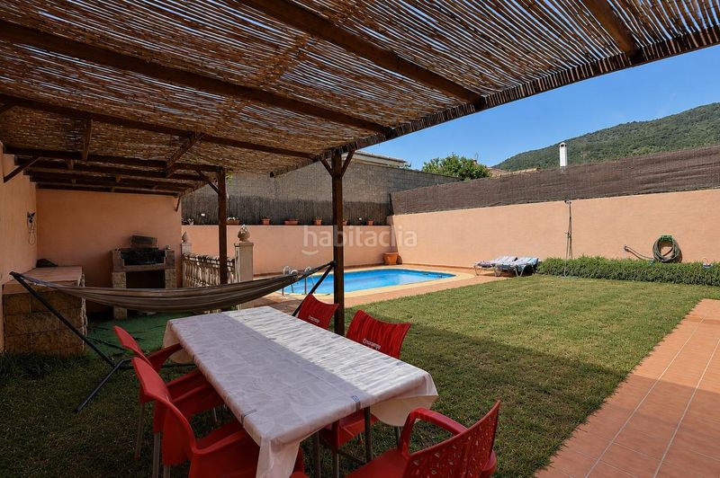 Foto 4da854d0-7aa9-43c9-ab90-dd30c58f5ce6. Casa aparellada amb calefacció aparcament piscina a Padul