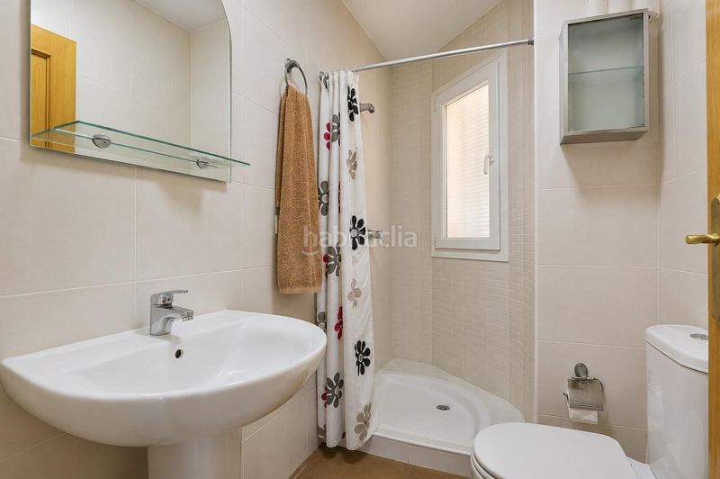 Foto d0983ade-a988-4d71-aa91-5028c3f0cbbd. Casa aparellada amb calefacció aparcament piscina a Padul