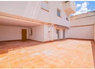 Appartamento  Calle vista granada 58. Piso de 2 dormitorios con terraza de 80 metros
