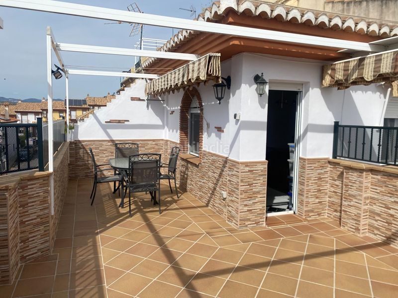 Foto 04630265-3944-4039-a5c5-95ad2e9b7aa2. Casa adossada amb xemeneia calefacció a Cájar