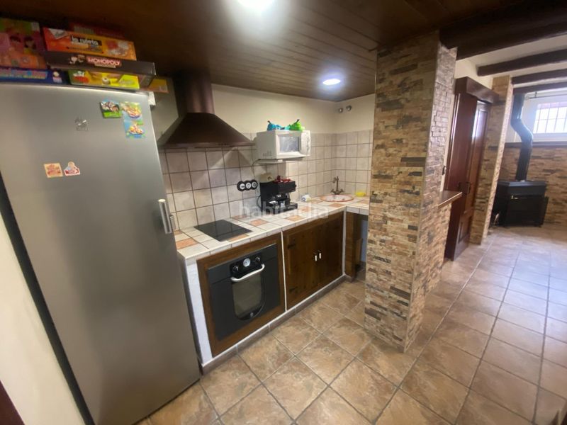 Foto 58954393-9947-4e31-9e14-b5c136ff2132. Casa adossada amb xemeneia calefacció a Cájar
