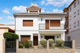 Xalet  Avenida de andalucía 171. Chalet en el padul