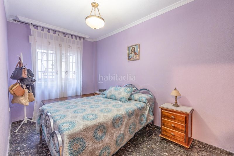 Foto d05bb64a-0268-4271-bd14-a0a100d45603. Casa adossada amb xemeneia aparcament a Padul