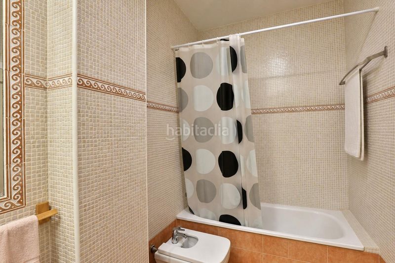 Foto fb1aa685-7730-47e4-977d-0b0a611b57df. Pis a calle montepino sur 30 a Las Palomas Almuñécar