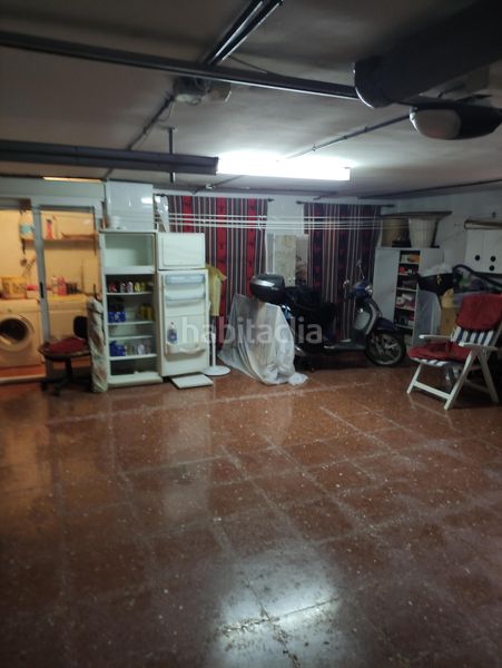 Foto 7a6ad24a-bc75-47a9-a6a9-8392c65dc73f. Casa aparellada amb calefacció aparcament piscina a Granada