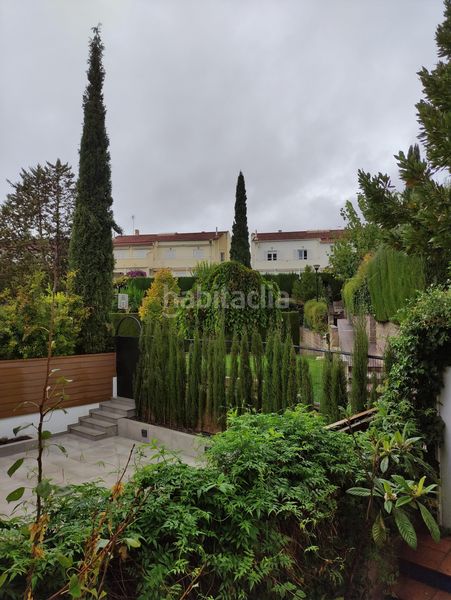 Foto 7d213180-cd69-4fec-9e80-ef305401dab0. Casa aparellada amb calefacció aparcament piscina a Granada