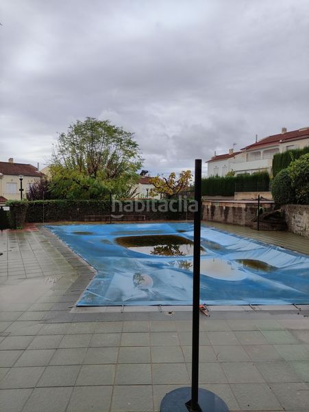 Foto b6cc4edd-be4b-4787-b1e2-7e5d354b89cd. Casa aparellada amb calefacció aparcament piscina a Granada
