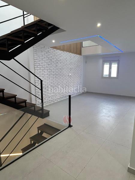 Foto c02b2639-3401-4052-9be4-2941434c881f. Casa adosada en San Ildefonso Granada