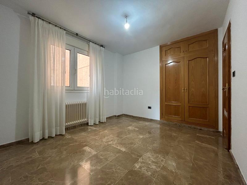 Foto 1d7df4c7-9647-4ad3-81eb-90ddd337a8d6. Rent penthouse with heating parking pool in Barrio de Zaidín Granada