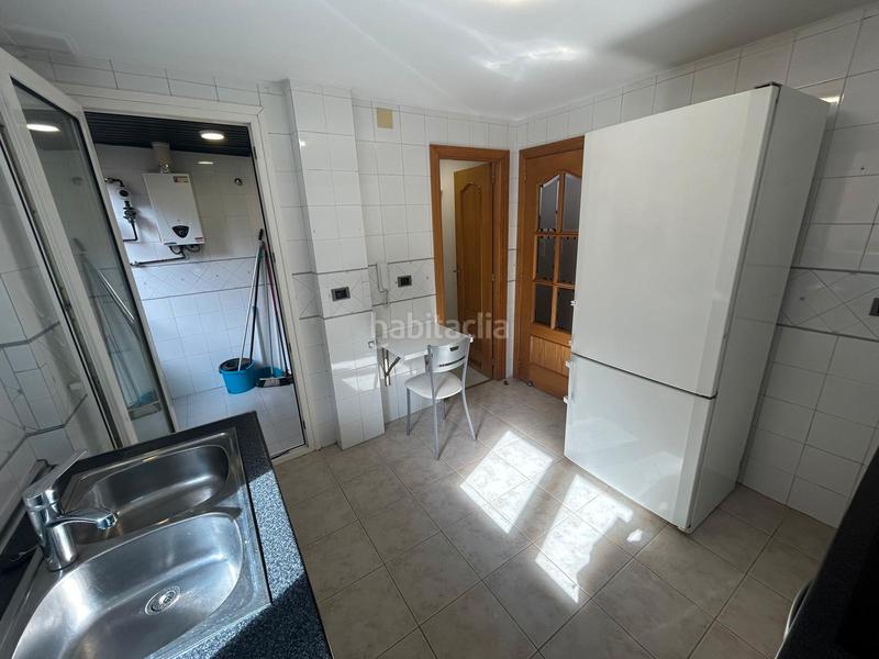 Foto 1d96af4d-b730-4e65-8557-5a3a3d9d7306. Rent penthouse with heating parking pool in Barrio de Zaidín Granada