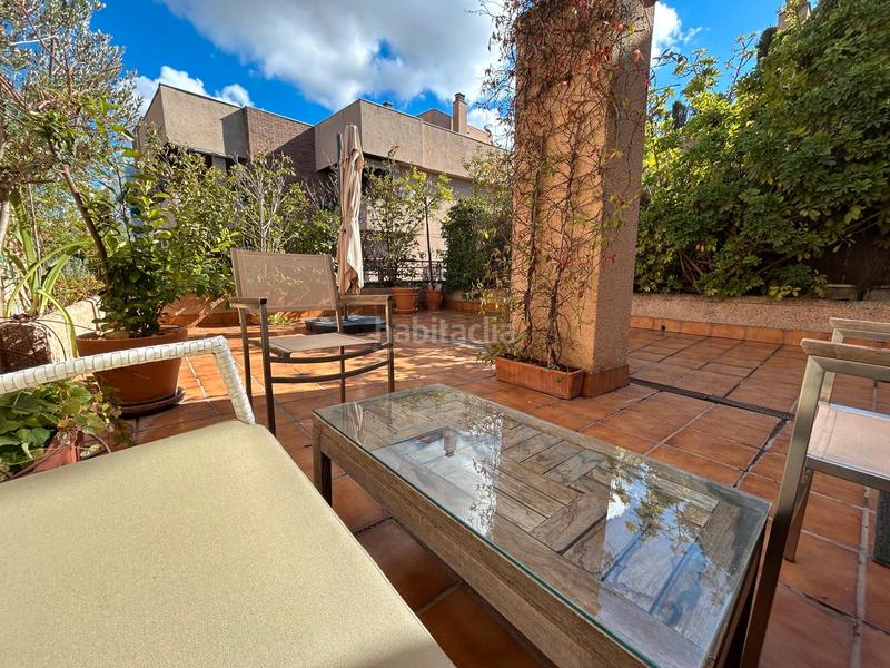 Foto 3e88e6c3-0a85-4085-8409-b49efb0a3623. Rent penthouse with heating parking pool in Barrio de Zaidín Granada