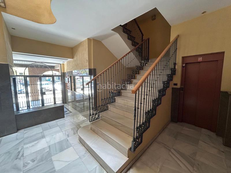 Foto 9338aa86-4e60-46f7-94c1-685080298d41. Rent penthouse with heating parking pool in Barrio de Zaidín Granada