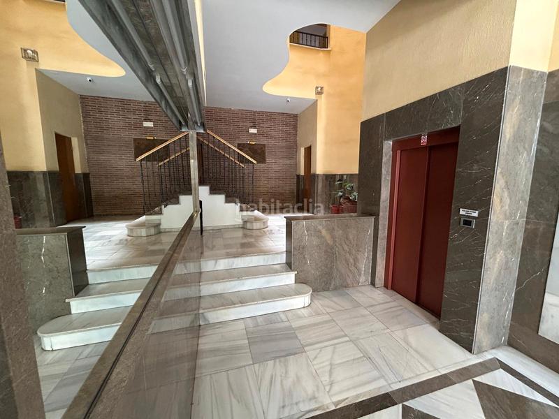 Foto ede84400-1feb-4e82-8573-482f56bfbfb4. Rent penthouse with heating parking pool in Barrio de Zaidín Granada