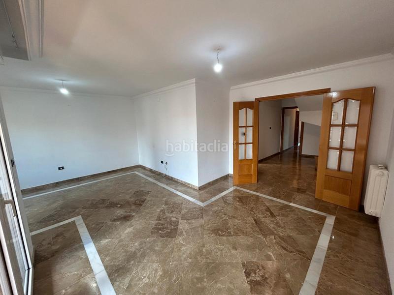 Foto ff11183c-4973-4cd0-9391-7264fab28ebe. Rent penthouse with heating parking pool in Barrio de Zaidín Granada