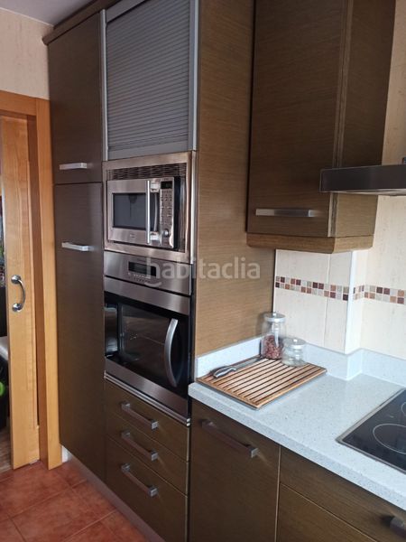 Foto 64ea6b5a-7780-415e-91f9-debe3e5353e5. Duplex avec chauffage parking dans Cúllar Vega