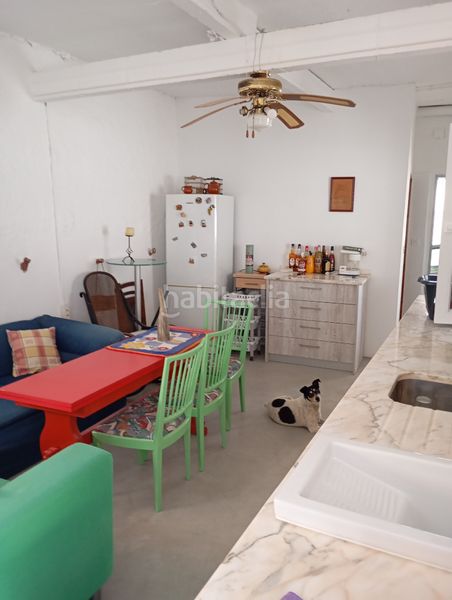 Foto e56cab82-6629-403d-a720-d878458851df. Casa amb xemeneia calefacció aparcament a Chimeneas